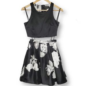 Sequin Hearts 2-PC Crop Top & Floral Skirt Size 1